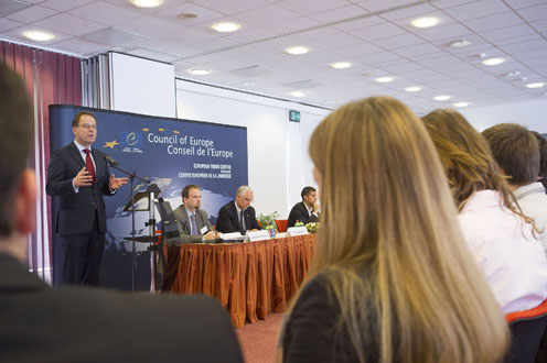 20121130_NIT_ls_GER8166_496