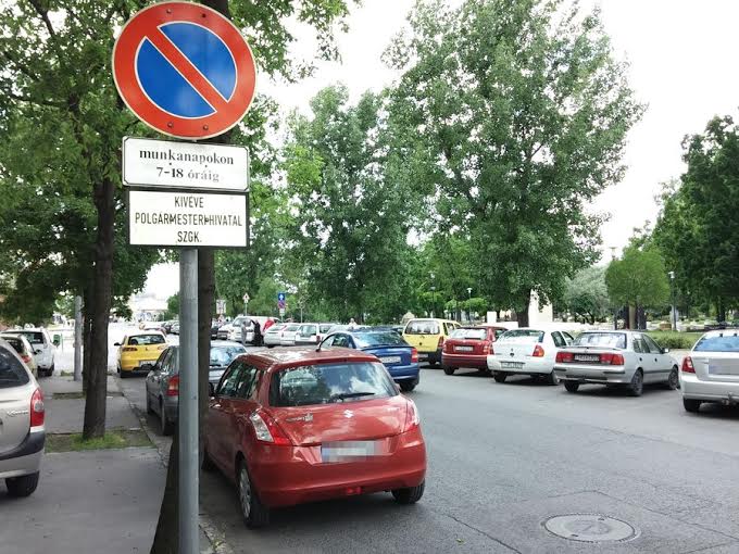 parkolo